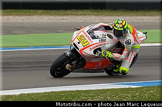 motogp_iannone_003_pays_bas_assen_2013.jpg