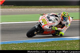 motogp_iannone_004_pays_bas_assen_2013.jpg