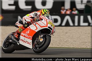 motogp_iannone_007_pays_bas_assen_2013.jpg