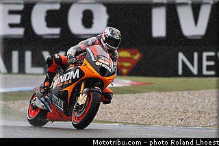 motogp_edwards_002_pays_bas_assen_2013.jpg