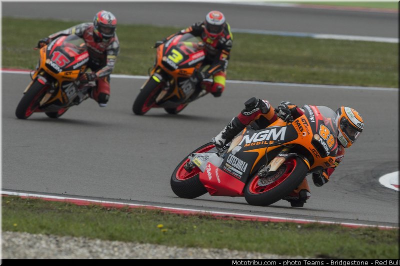 moto2_002_pays_bas_assen_2013