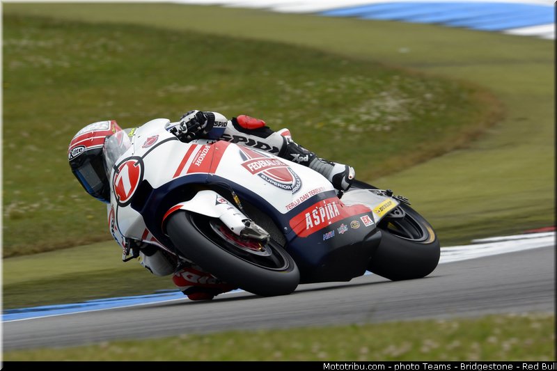 moto2_pradita_001_pays_bas_assen_2013