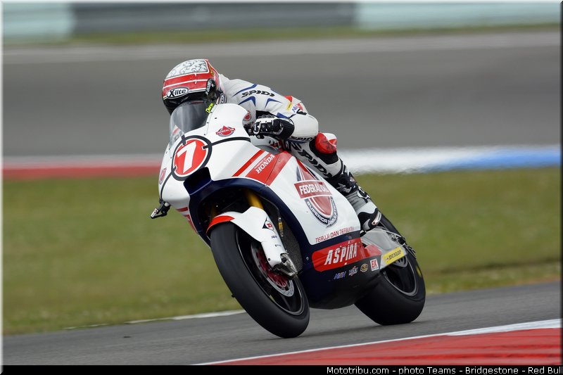 moto2_pradita_002_pays_bas_assen_2013