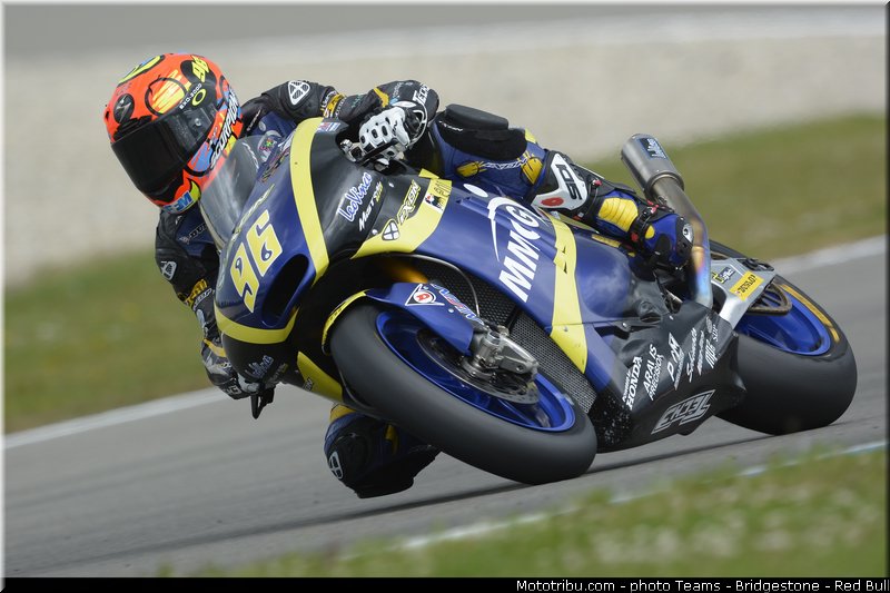 moto2_rossi_008_pays_bas_assen_2013