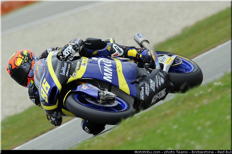 moto2_rossi_015_pays_bas_assen_2013
