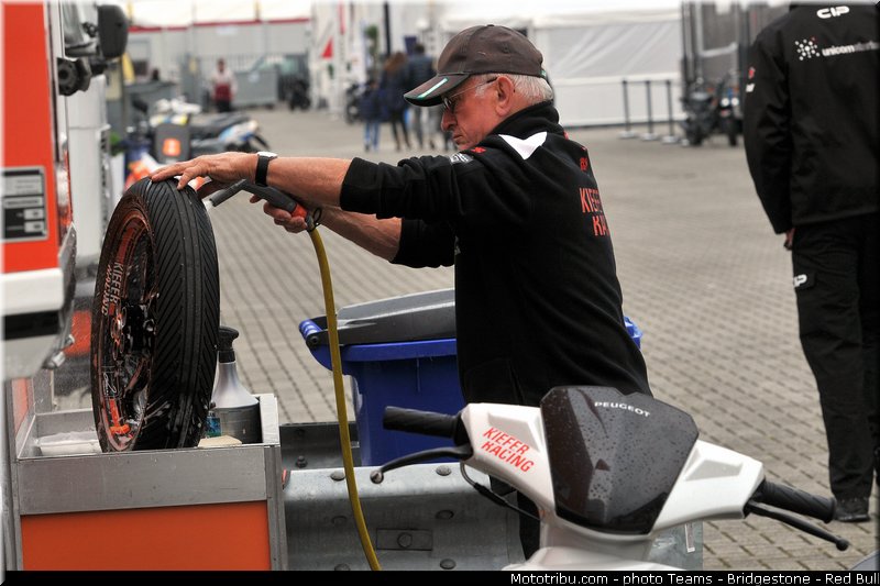 moto3_054_pays_bas_assen_2013