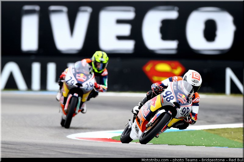 redbull_motogp_rookies_cup_007_pays_bas_assen_2013