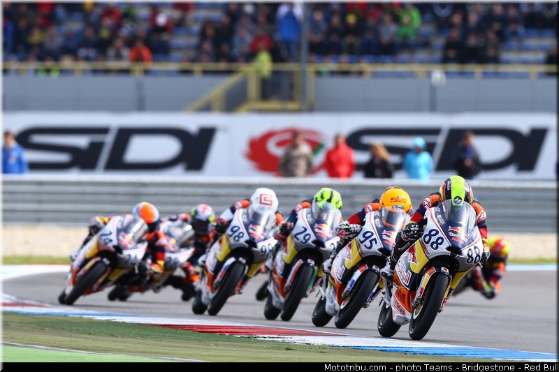 redbull_motogp_rookies_cup_013_pays_bas_assen_2013