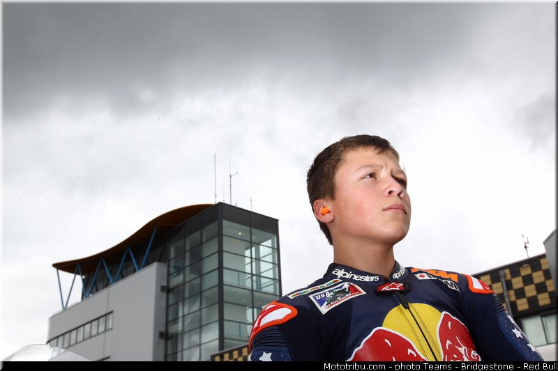 redbull_motogp_rookies_cup_alonso_001_pays_bas_assen_2013