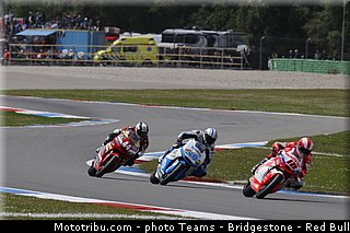 moto2_018_pays_bas_assen_2013.jpg