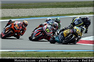 moto2_037_pays_bas_assen_2013.jpg