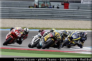 moto2_040_pays_bas_assen_2013.jpg