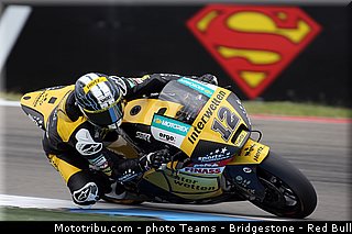 moto2_luthi_007_pays_bas_assen_2013.jpg