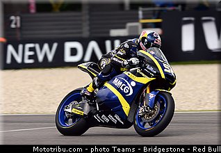 moto2_pasini_003_pays_bas_assen_2013.jpg