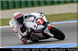 moto2_pradita_003_pays_bas_assen_2013.jpg