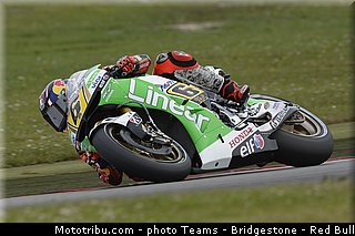 motogp_bradl_005_pays_bas_assen_2013.jpg