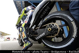 motogp_bridgestone_001_pays_bas_assen_2013.jpg