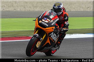 motogp_edwards_002_pays_bas_assen_2013.jpg