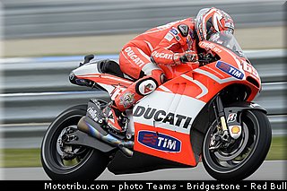 motogp_hayden_013_pays_bas_assen_2013.jpg