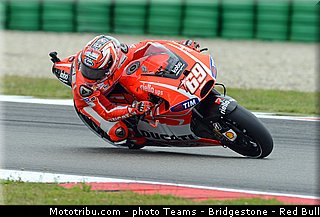 motogp_hayden_019_pays_bas_assen_2013.jpg