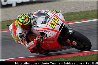 motogp_iannone_003_pays_bas_assen_2013.jpg