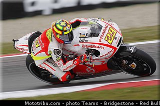 motogp_iannone_004_pays_bas_assen_2013.jpg