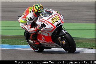 motogp_iannone_010_pays_bas_assen_2013.jpg