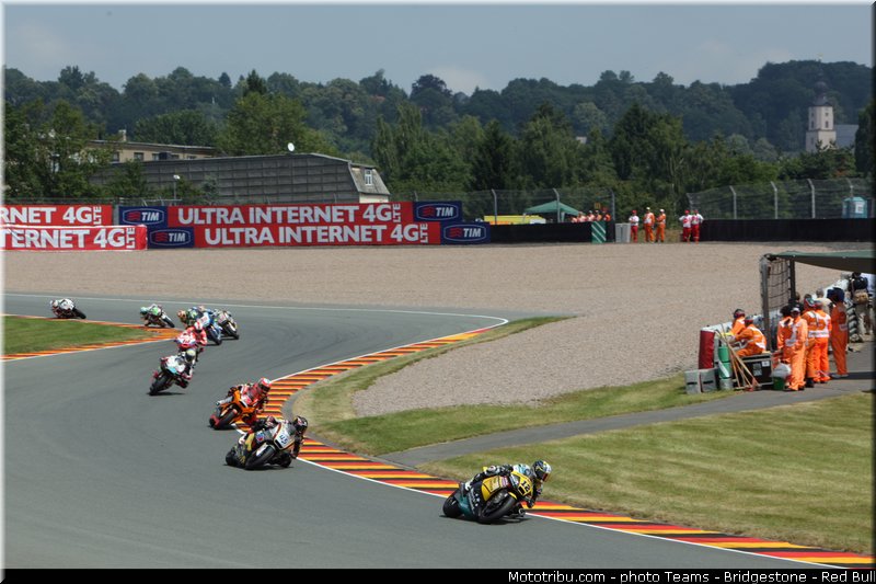 moto2_005_allemagne_sachsenring_2013