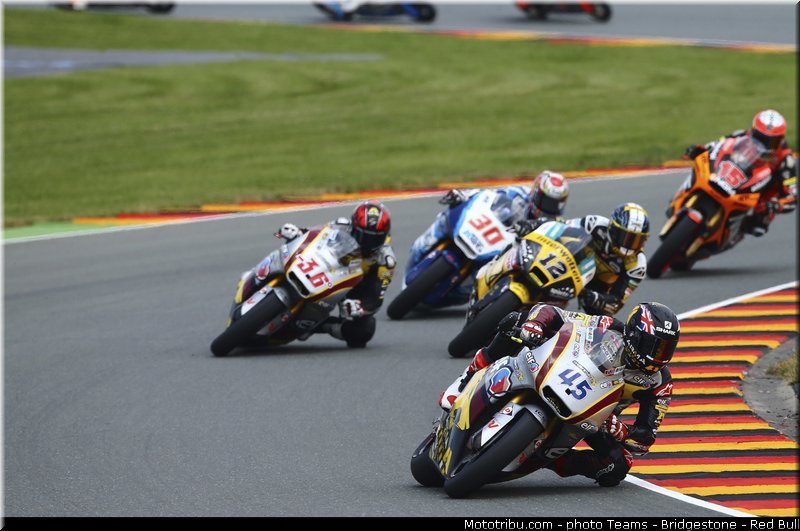 moto2_028_allemagne_sachsenring_2013