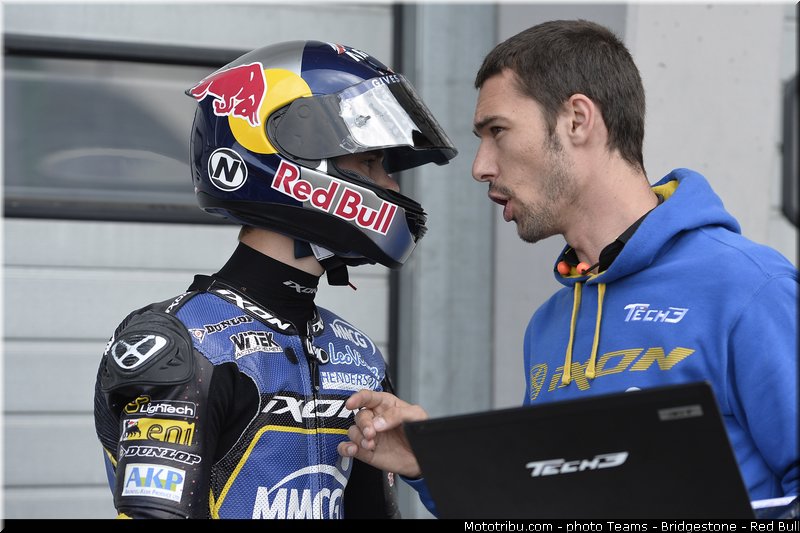 moto2_rossi_001_allemagne_sachsenring_2013