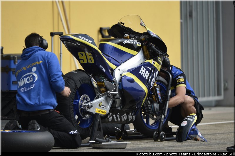 moto2_rossi_010_allemagne_sachsenring_2013