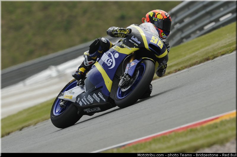 moto2_rossi_012_allemagne_sachsenring_2013