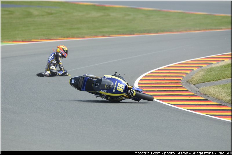 moto2_rossi_017_allemagne_sachsenring_2013