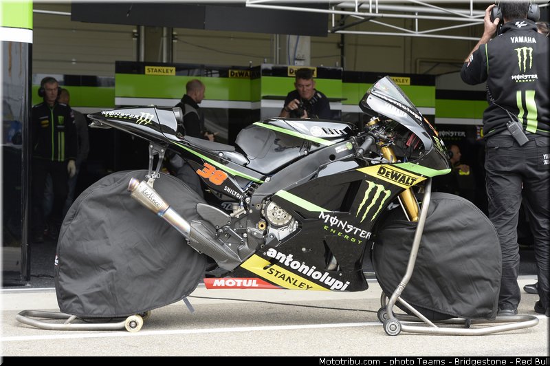 motogp_crutchlow_013_allemagne_sachsenring_2013