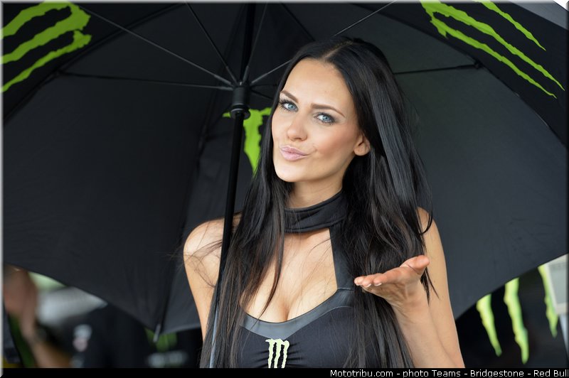 motogp_pitbabe_018_allemagne_sachsenring_2013