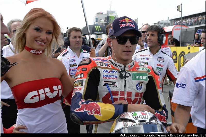 motogp_pitbabe_031_allemagne_sachsenring_2013