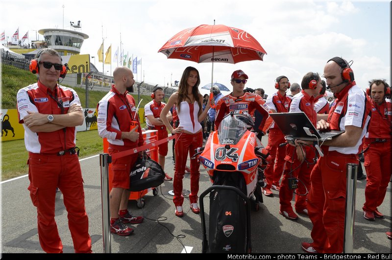 motogp_pitbabe_038_allemagne_sachsenring_2013