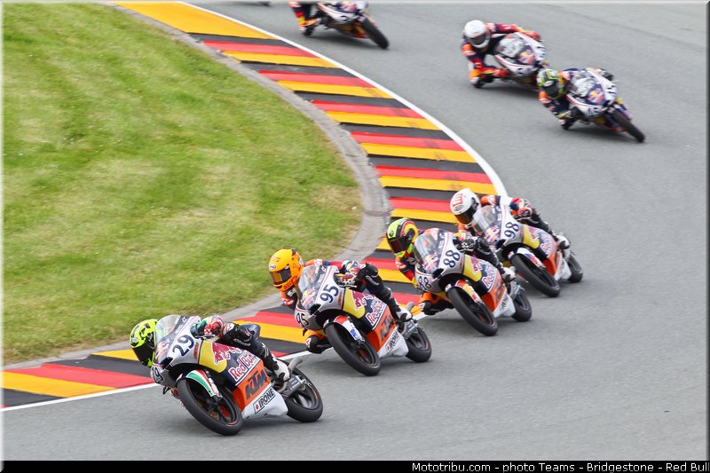 redbull_motogp_rookies_cup_004_allemagne_sachsenring_2013
