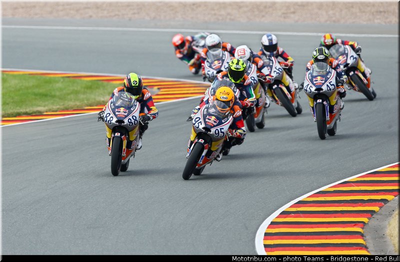 redbull_motogp_rookies_cup_006_allemagne_sachsenring_2013