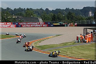 moto2_005_allemagne_sachsenring_2013.jpg