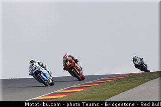 moto2_022_allemagne_sachsenring_2013.jpg