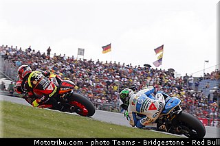 moto2_025_allemagne_sachsenring_2013.jpg