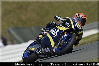 moto2_rossi_002_allemagne_sachsenring_2013.jpg