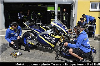 moto2_rossi_006_allemagne_sachsenring_2013.jpg