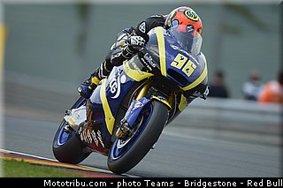 moto2_rossi_008_allemagne_sachsenring_2013.jpg