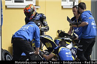 moto2_rossi_009_allemagne_sachsenring_2013.jpg