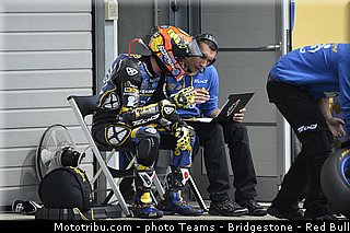 moto2_rossi_011_allemagne_sachsenring_2013.jpg