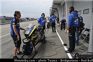 moto2_rossi_013_allemagne_sachsenring_2013.jpg