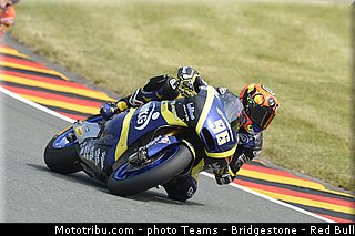 moto2_rossi_015_allemagne_sachsenring_2013.jpg