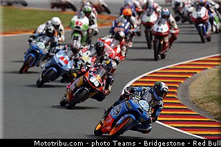 moto3_004_allemagne_sachsenring_2013.jpg
